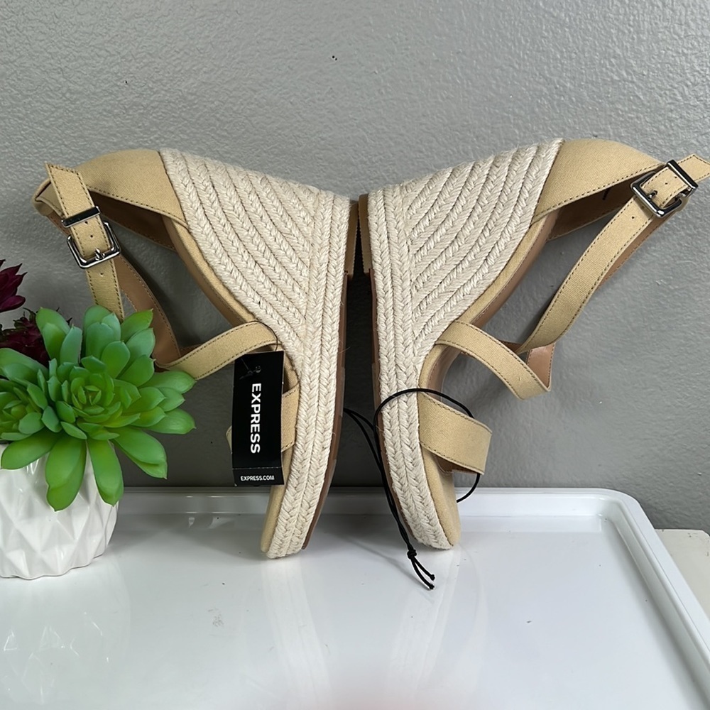 NWT Express Espadrille Wedge 6 Cream Cross Strap - Picture 6 of 12